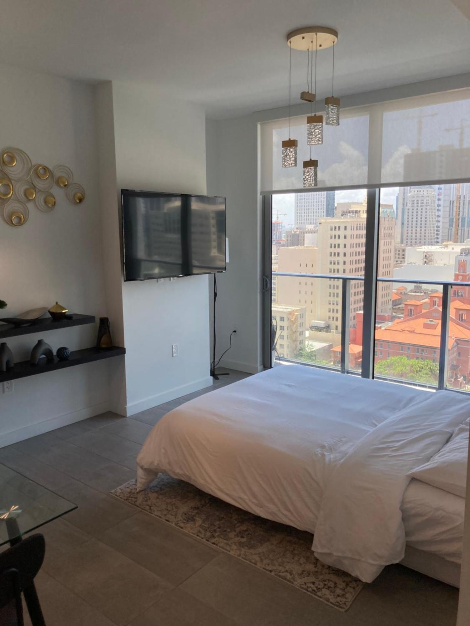 Brand New Modern 1 Bedroom Unit Downtown Miami Exterior photo